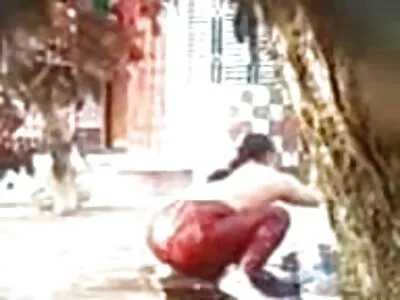 নিচে নামা এবং বিএফ সেক্সি রান্নাঘরে নোংরা