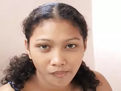 Busty শ্যামাঙ্গিনী একটি সেক্সি সেক্সি বিএফ বিবাহিত লোক যৌনসঙ্গম হয়